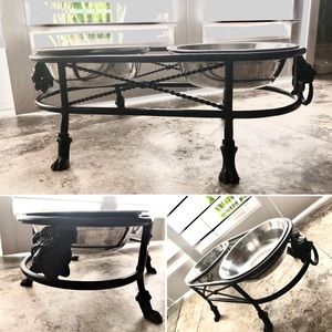 Delux Elevated Dog Cafe